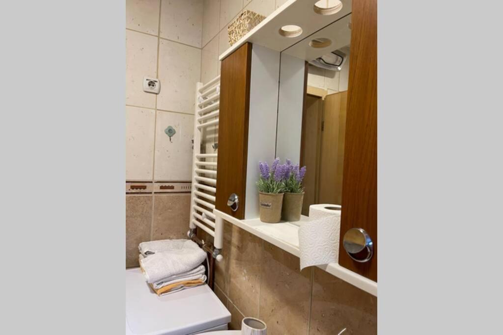 Cozy Apartment In The Old Center Of Prishtina Prishtine Bagian luar foto